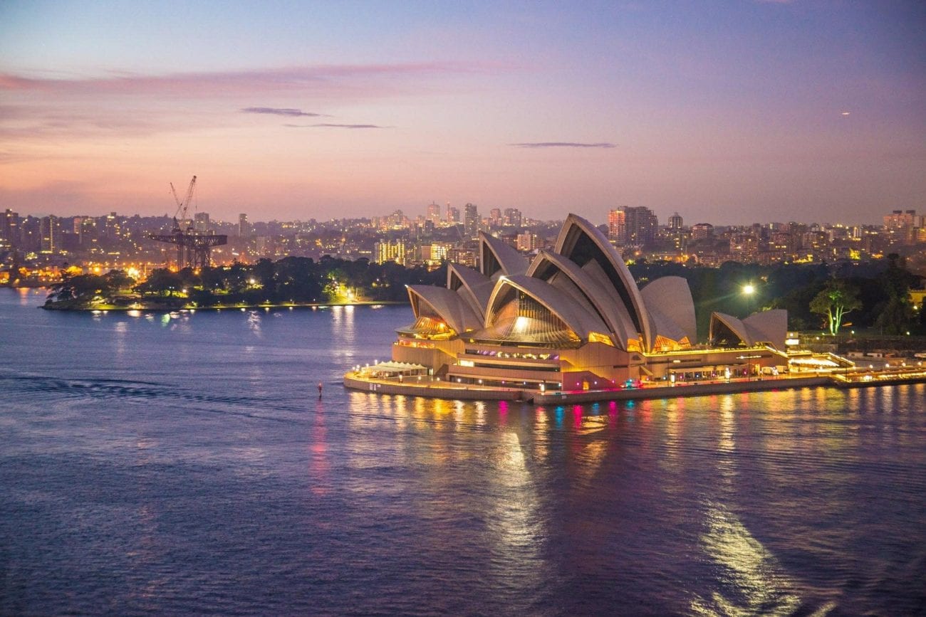 Crown targets 2022 for Sydney resort gaming debut