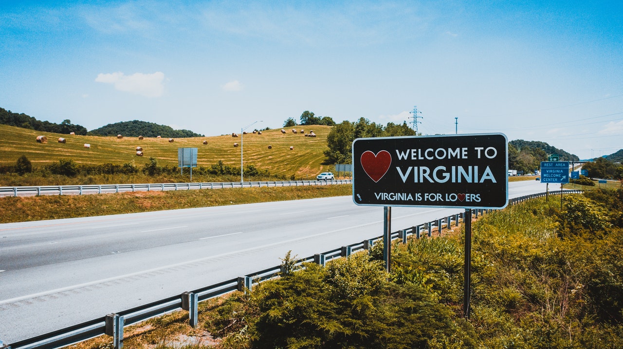 Virginia welcome sign